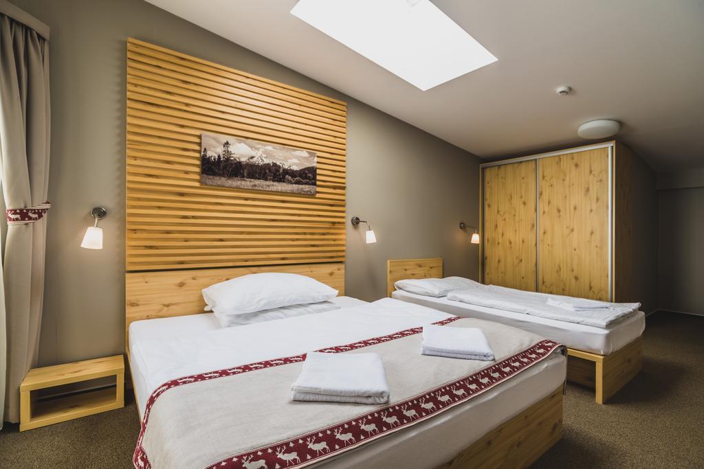 Horsky Hotel Sliezsky Dom Vysoké Tatry Oda fotoğraf