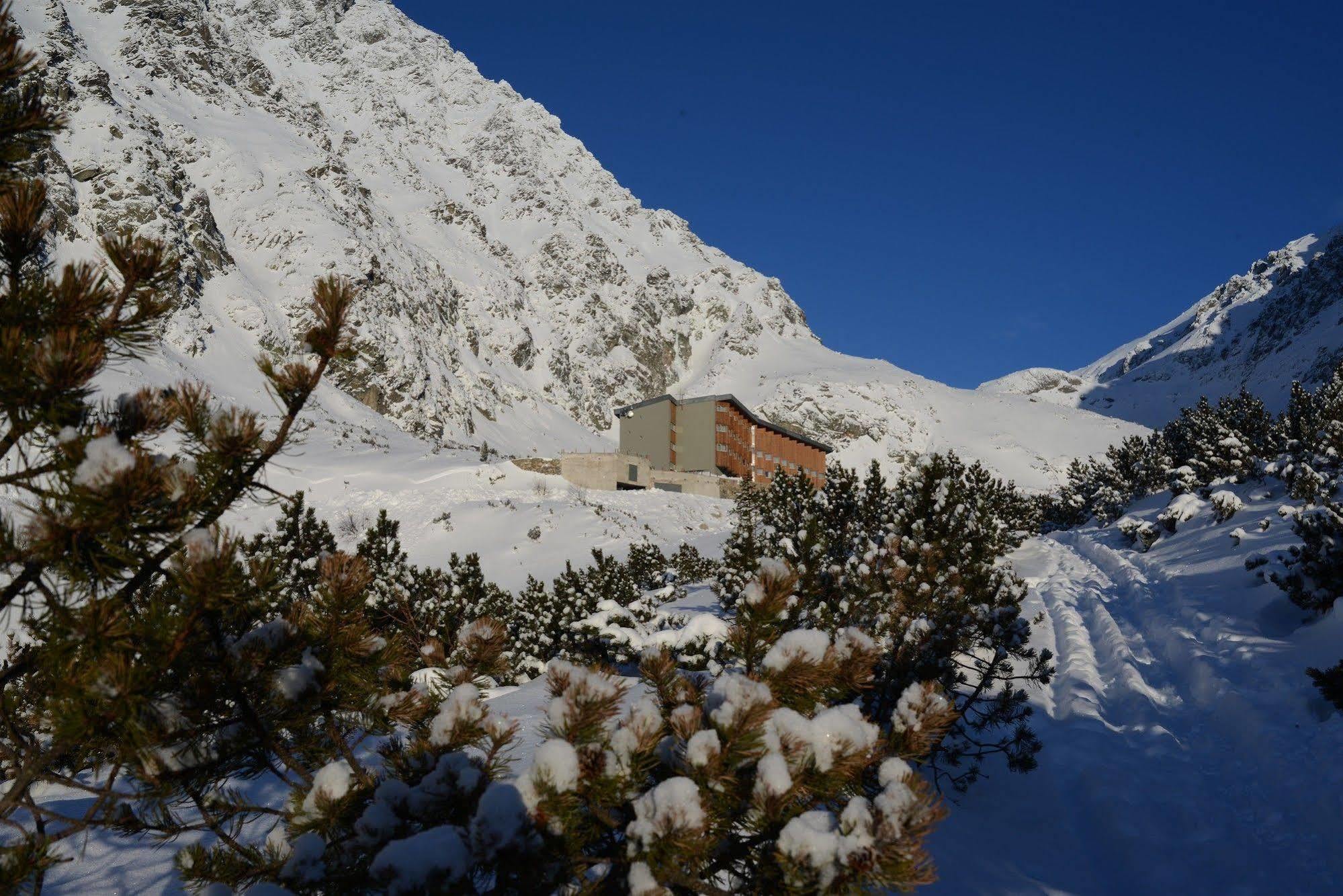 Horsky Hotel Sliezsky Dom Vysoké Tatry Dış mekan fotoğraf